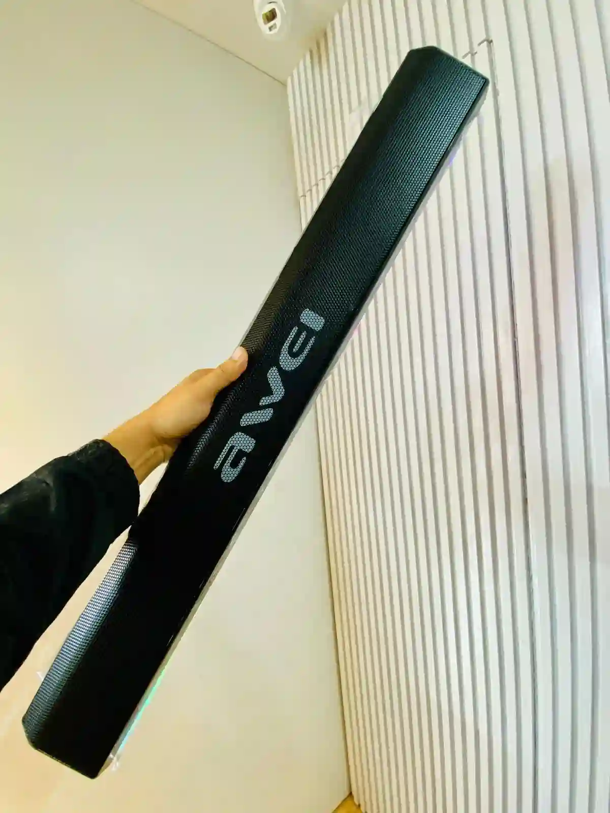 Awei KA50 24W Output with Dynamic Lighting Effect Stereo Sound TV Bar Speaker