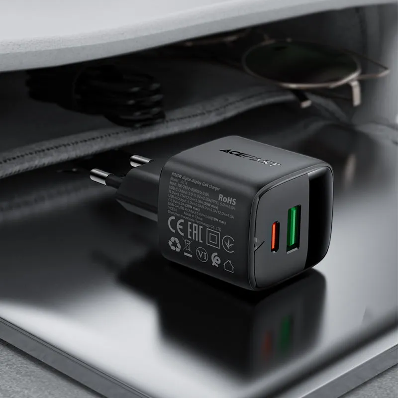 ACEFAST A114 PD25W GaN Wall Charger with Digital Display